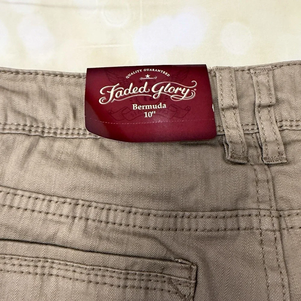 Faded Glory Khaki Shorts Size 12 10" Length Cotton Stretch Cuffed Beige Pockets - Picture 6 of 9